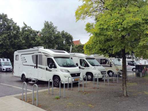 Einem Ort wurde ein Foto hinzugefügt