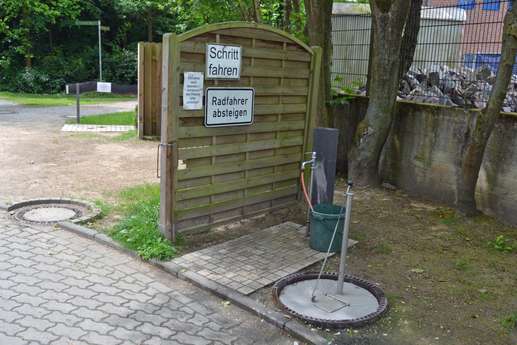 Einem Ort wurde ein Foto hinzugefügt