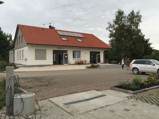 Einem Ort wurde ein Foto hinzugefügt