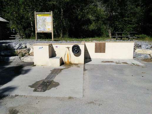 Added a photo to a location