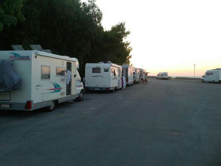 Parking Strand