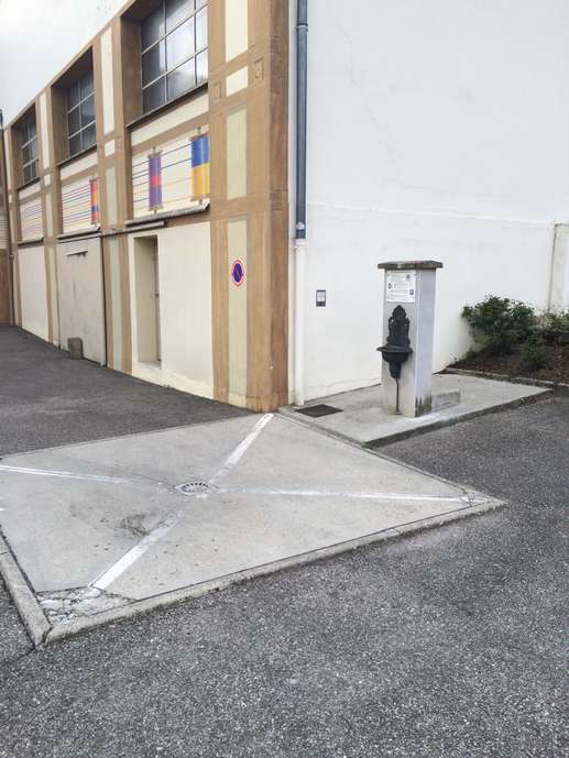 Added a photo to a location