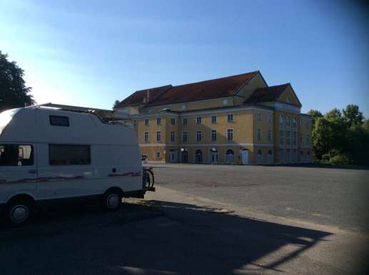 Einem Ort wurde ein Foto hinzugefügt