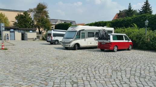 Einem Ort wurde ein Foto hinzugefügt