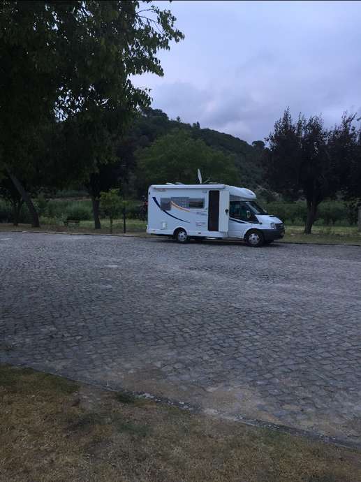 Einem Ort wurde ein Foto hinzugefügt