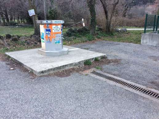 Added a photo to a location