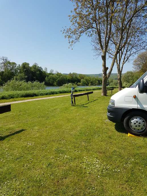 Een foto toegevoegd aan een locatie