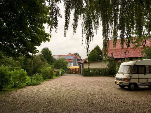 Einem Ort wurde ein Foto hinzugefügt