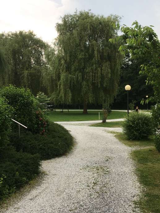 Einem Ort wurde ein Foto hinzugefügt