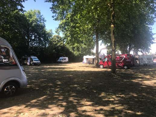 Einem Ort wurde ein Foto hinzugefügt