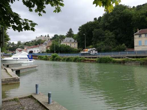 Added a photo to a location