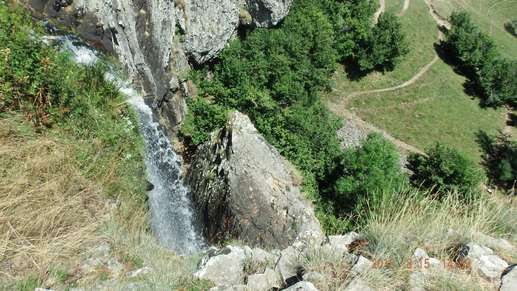 Added a photo to a location