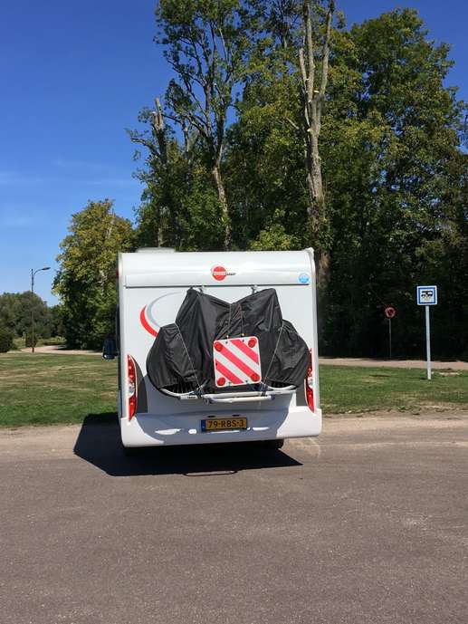 Een foto toegevoegd aan een locatie