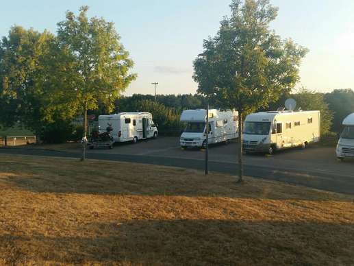 Einem Ort wurde ein Foto hinzugefügt