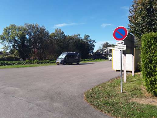 Einem Ort wurde ein Foto hinzugefügt