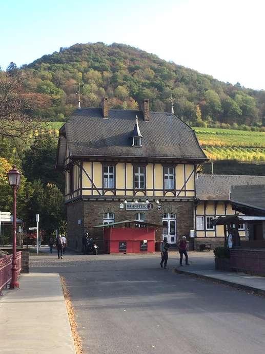 Einem Ort wurde ein Foto hinzugefügt