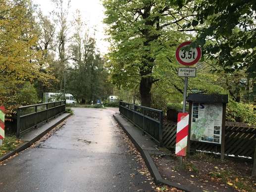 Einem Ort wurde ein Foto hinzugefügt