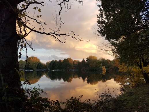 Einem Ort wurde ein Foto hinzugefügt
