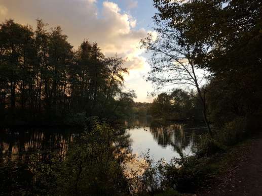 Einem Ort wurde ein Foto hinzugefügt