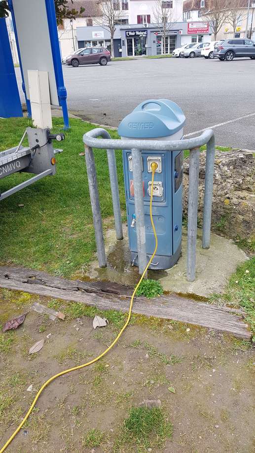 Einem Ort wurde ein Foto hinzugefügt