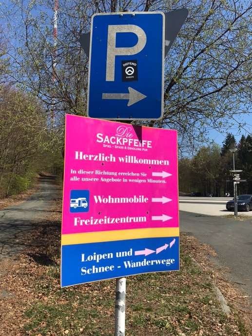 Einem Ort wurde ein Foto hinzugefügt