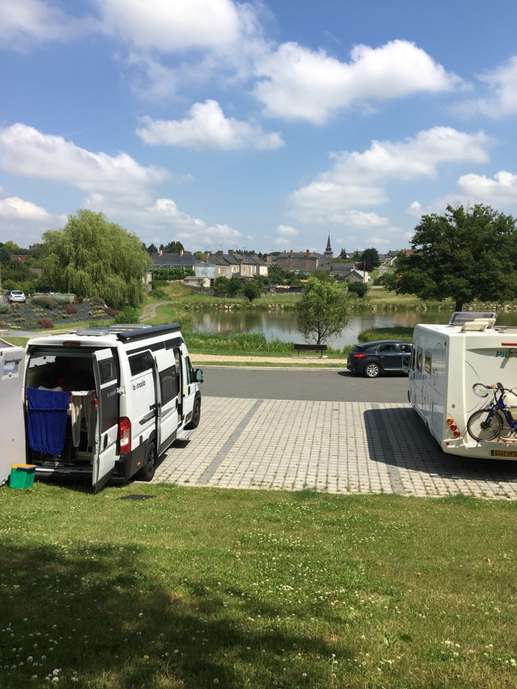 Einem Ort wurde ein Foto hinzugefügt