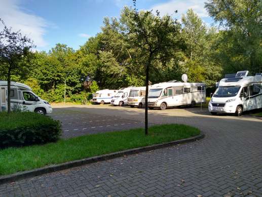Einem Ort wurde ein Foto hinzugefügt