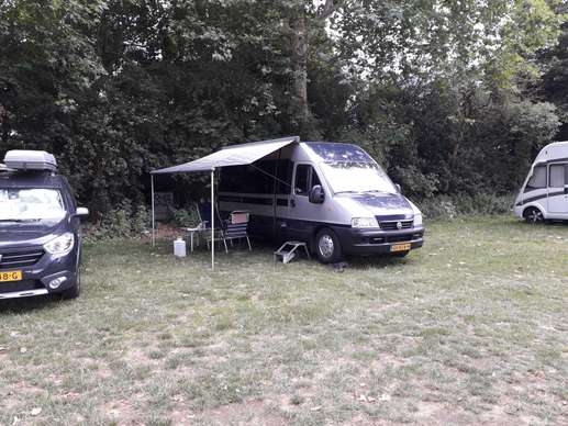 Einem Ort wurde ein Foto hinzugefügt