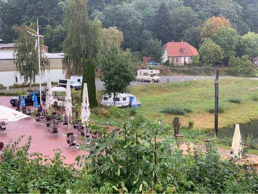 Einem Ort wurde ein Foto hinzugefügt