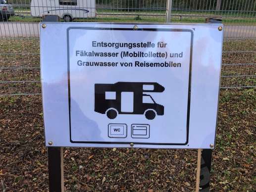 Einem Ort wurde ein Foto hinzugefügt