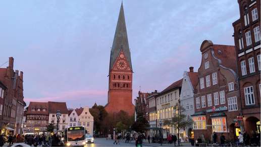Einem Ort wurde ein Foto hinzugefügt
