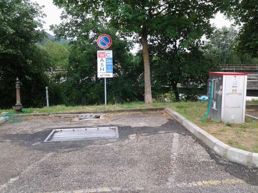 Einem Ort wurde ein Foto hinzugefügt