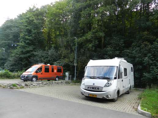 Einem Ort wurde ein Foto hinzugefügt