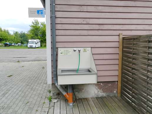 Einem Ort wurde ein Foto hinzugefügt