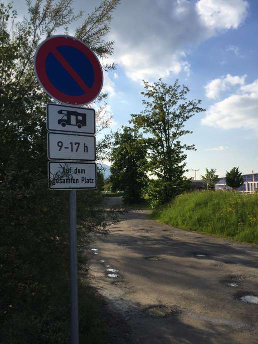 Einem Ort wurde ein Foto hinzugefügt