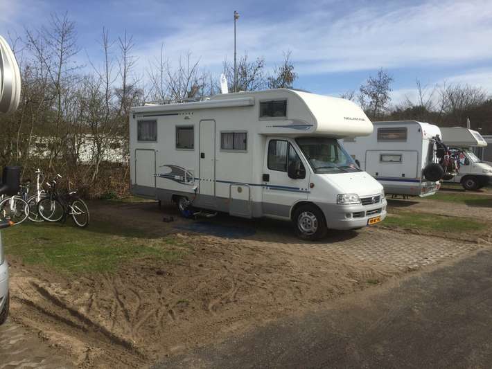 Parking bij Vakantiepark De Krim