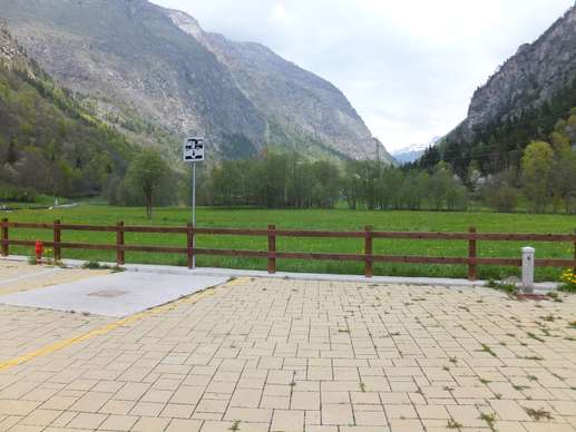 Added a photo to a location