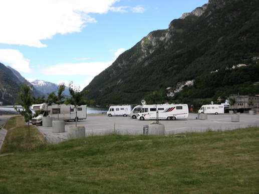 Added a photo to a location