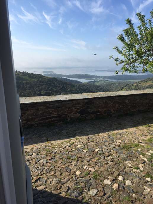 Einem Ort wurde ein Foto hinzugefügt