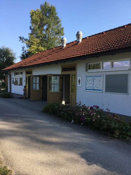 Einem Ort wurde ein Foto hinzugefügt