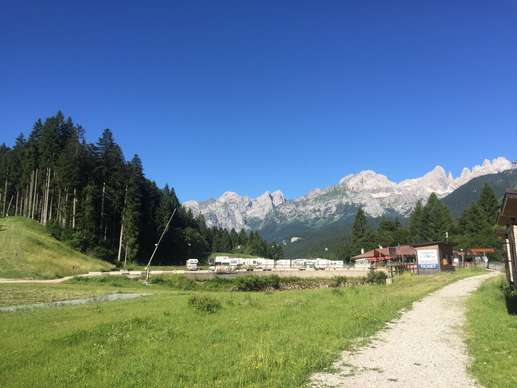 Added a photo to a location
