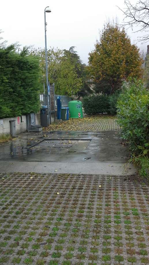 Einem Ort wurde ein Foto hinzugefügt