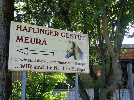 Einem Ort wurde ein Foto hinzugefügt