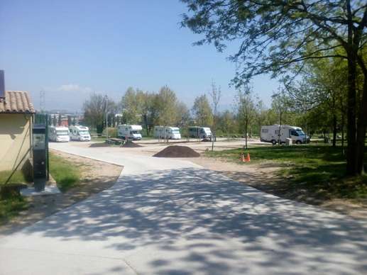 Added a photo to a location