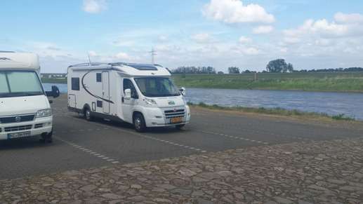 Een foto toegevoegd aan een locatie
