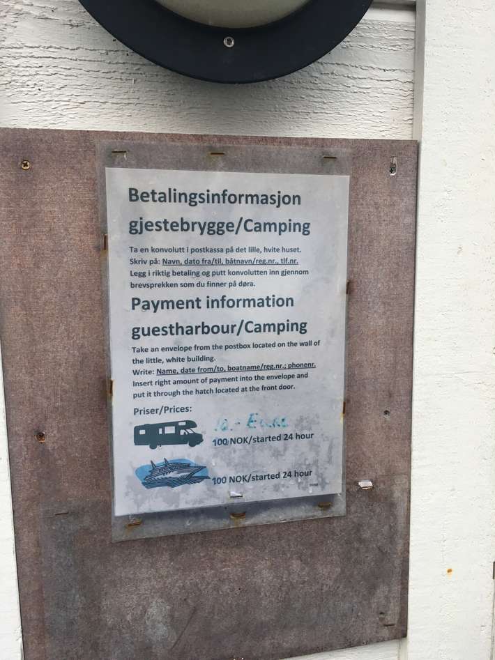 Parking Husøy i Senja