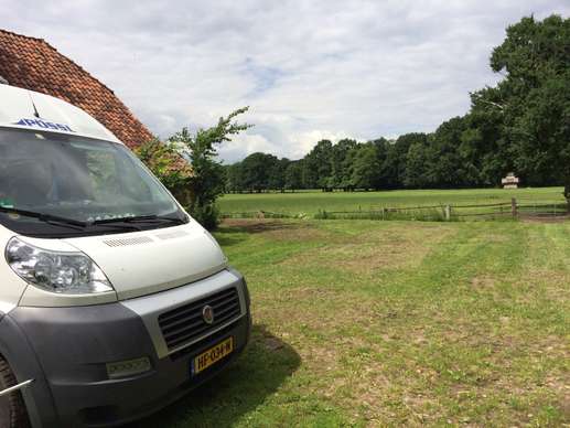 Einem Ort wurde ein Foto hinzugefügt