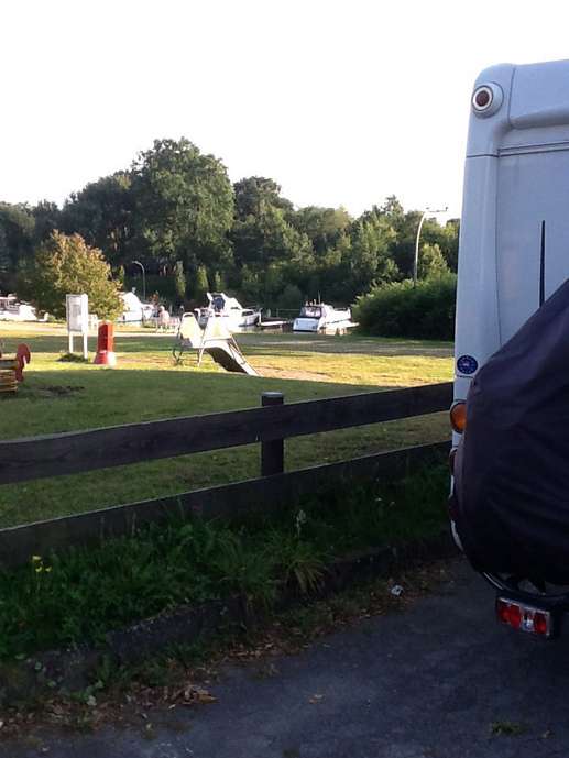 Einem Ort wurde ein Foto hinzugefügt