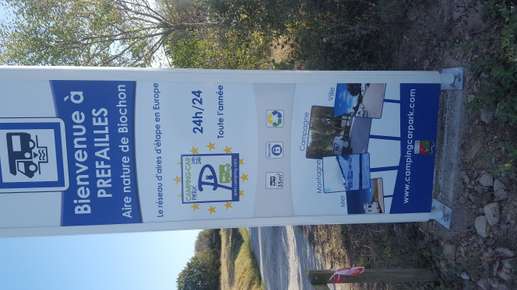 Added a photo to a location