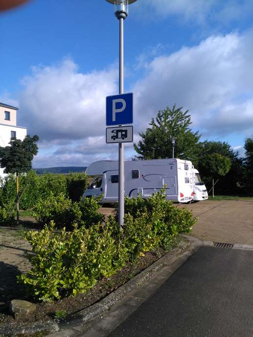 Einem Ort wurde ein Foto hinzugefügt